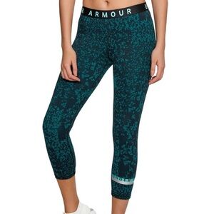 Under Armour Elastic Waist Camo Print Leggings